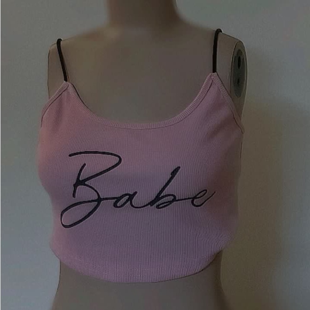 Babe crop tank 🎀